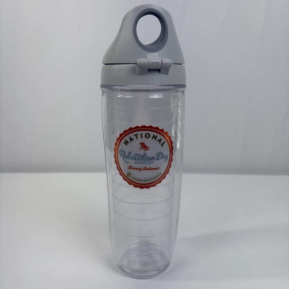 Tervis Tommy Bahama National Relaxation Day 24oz Insulated Water Bottle Gray Lid